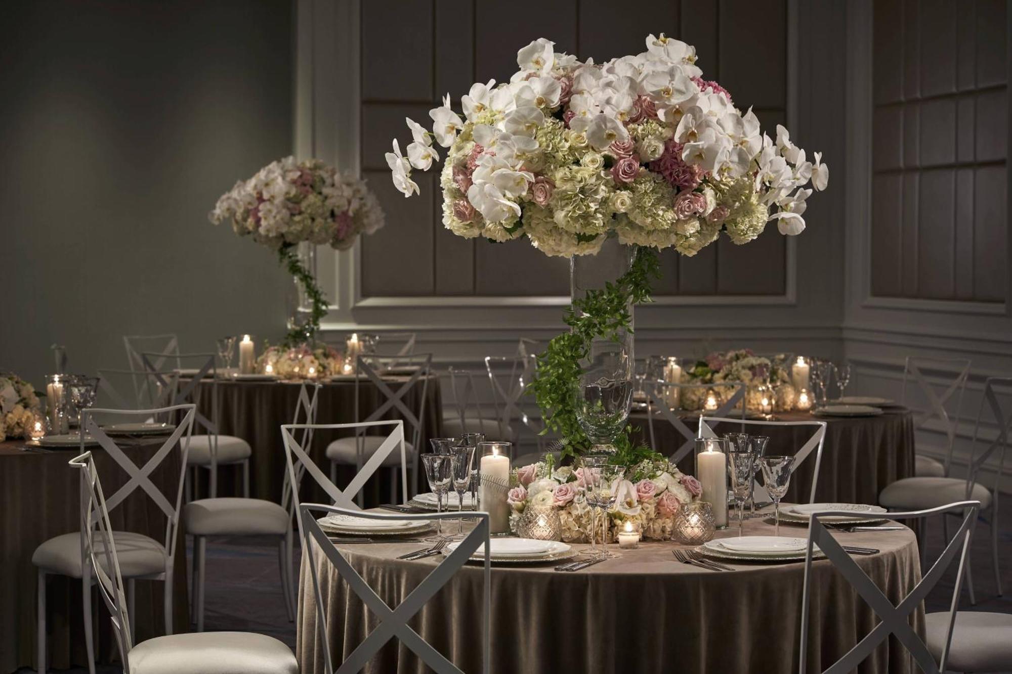 Отель The Ritz-Carlton, Кливленд Экстерьер фото