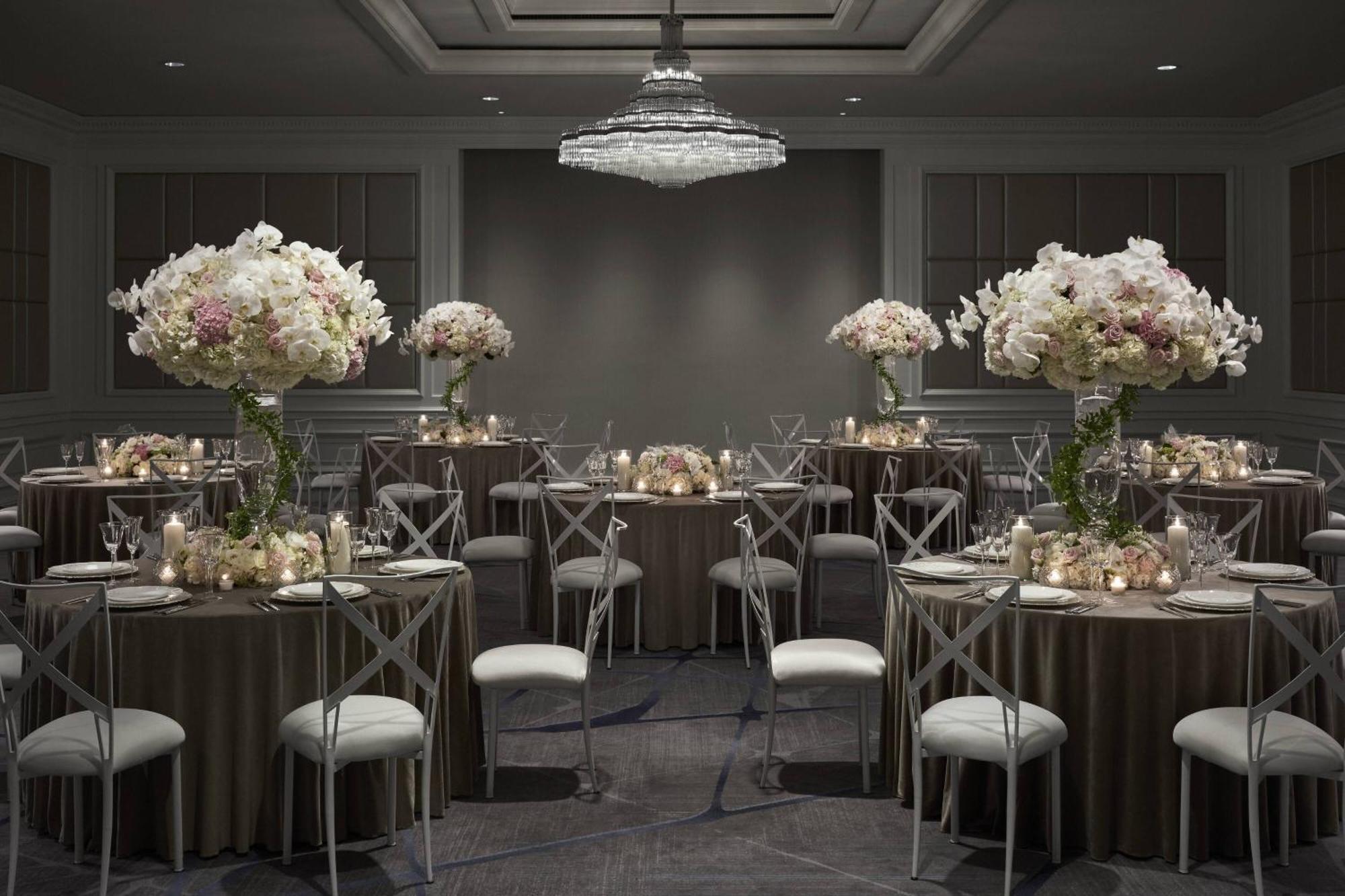 Отель The Ritz-Carlton, Кливленд Экстерьер фото